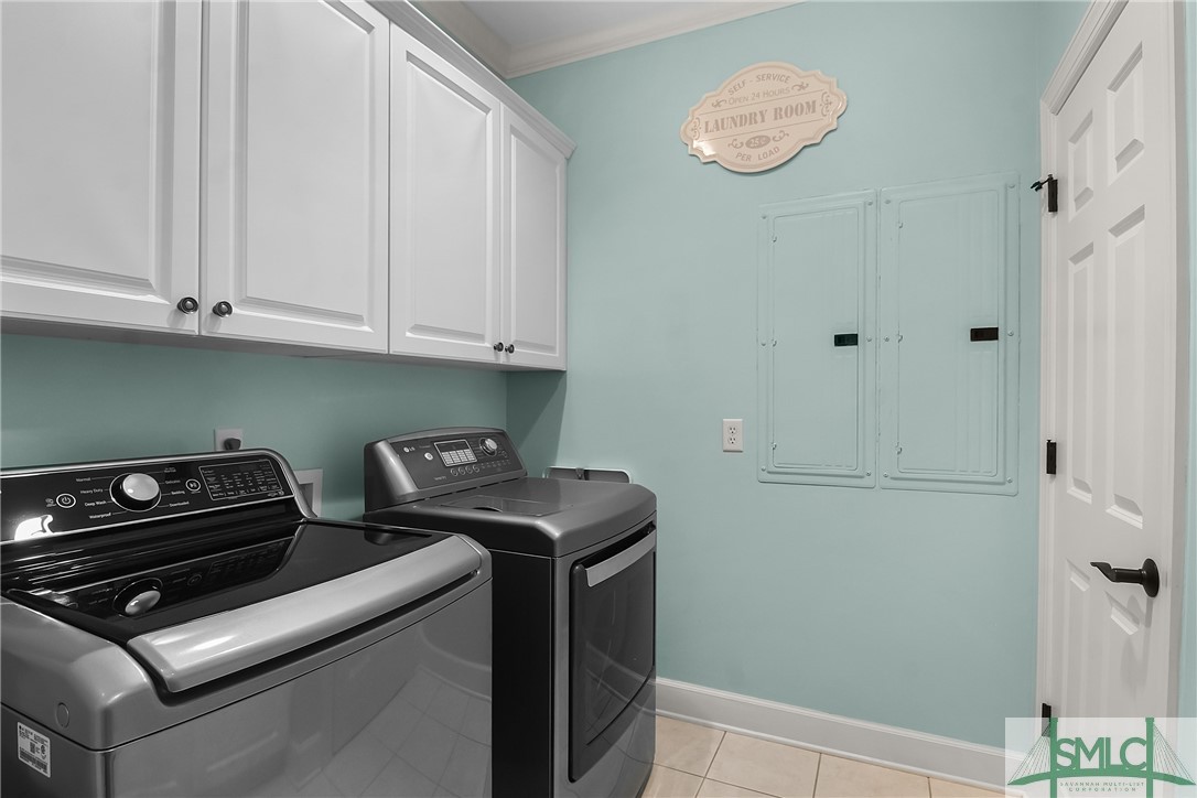 4 W Lake Heron Court