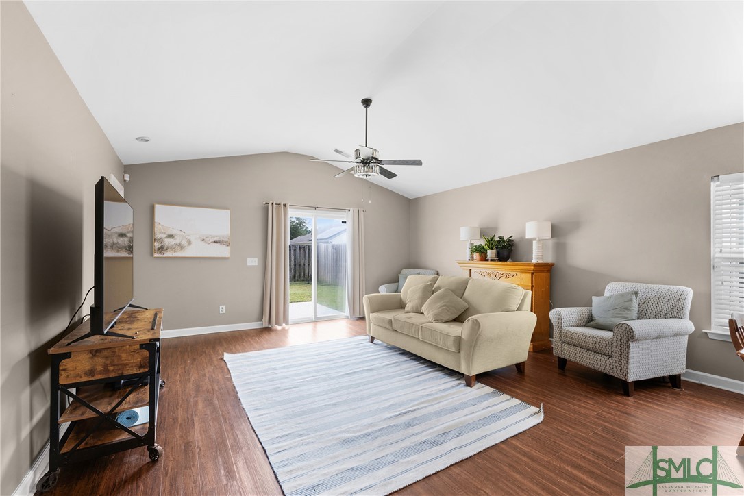 155 Lakepointe Drive