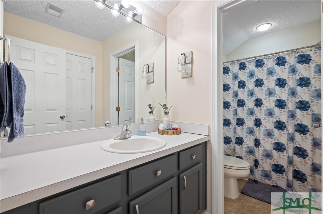 22 Travertine Circle