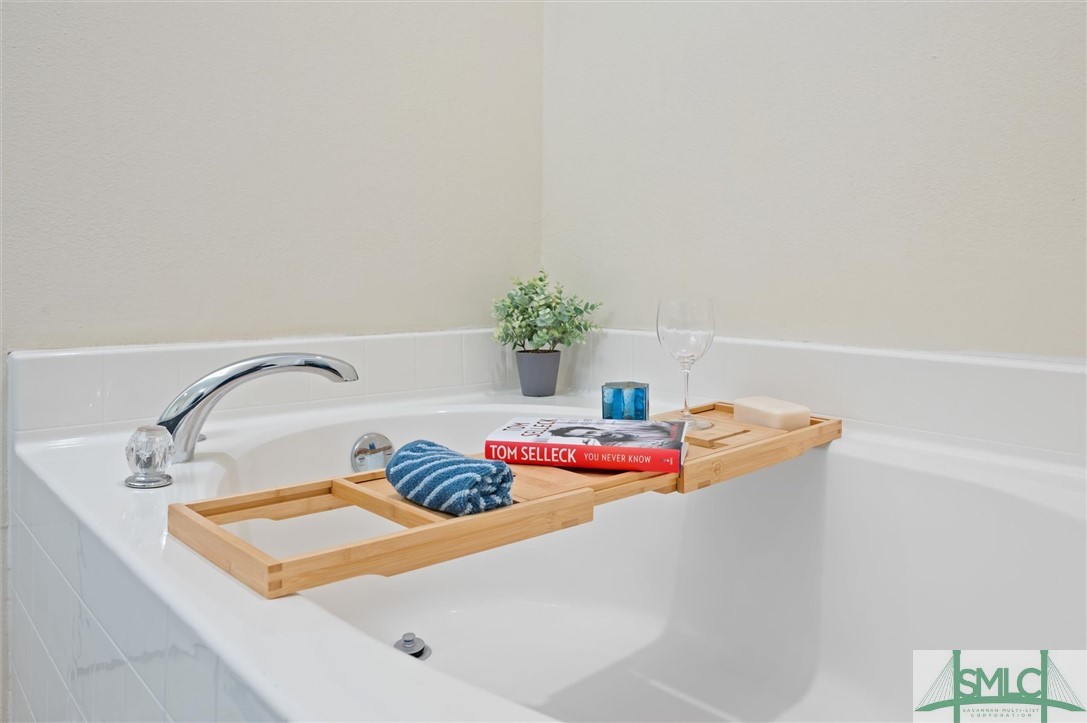 22 Travertine Circle