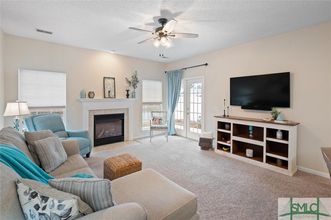 22 Travertine Circle