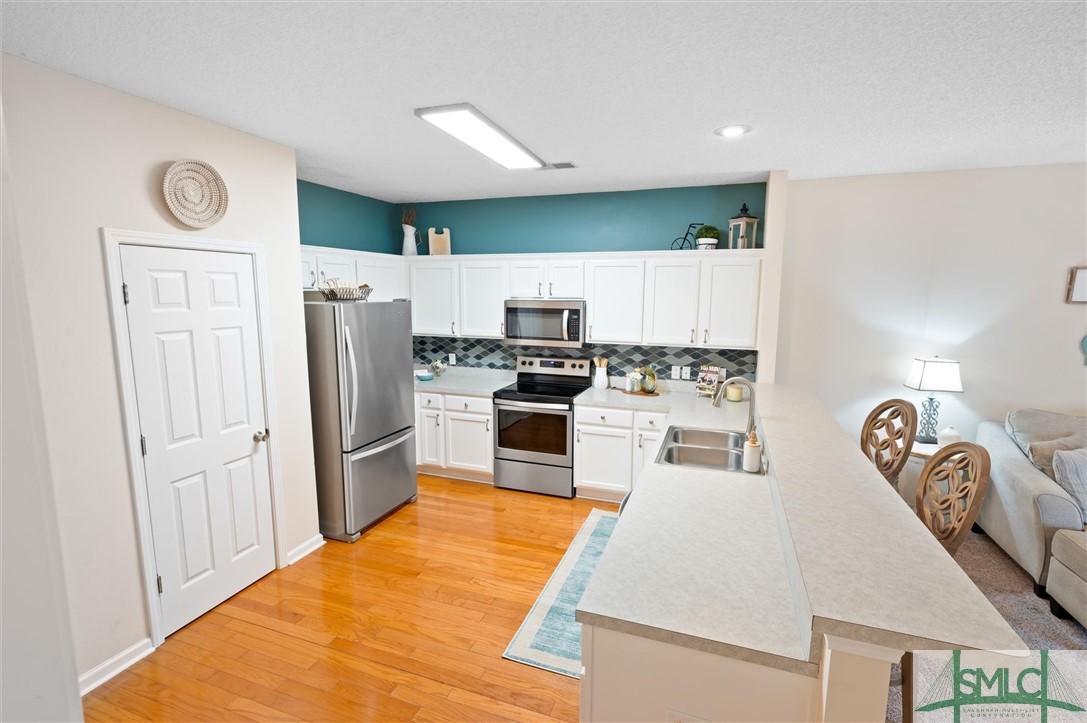22 Travertine Circle