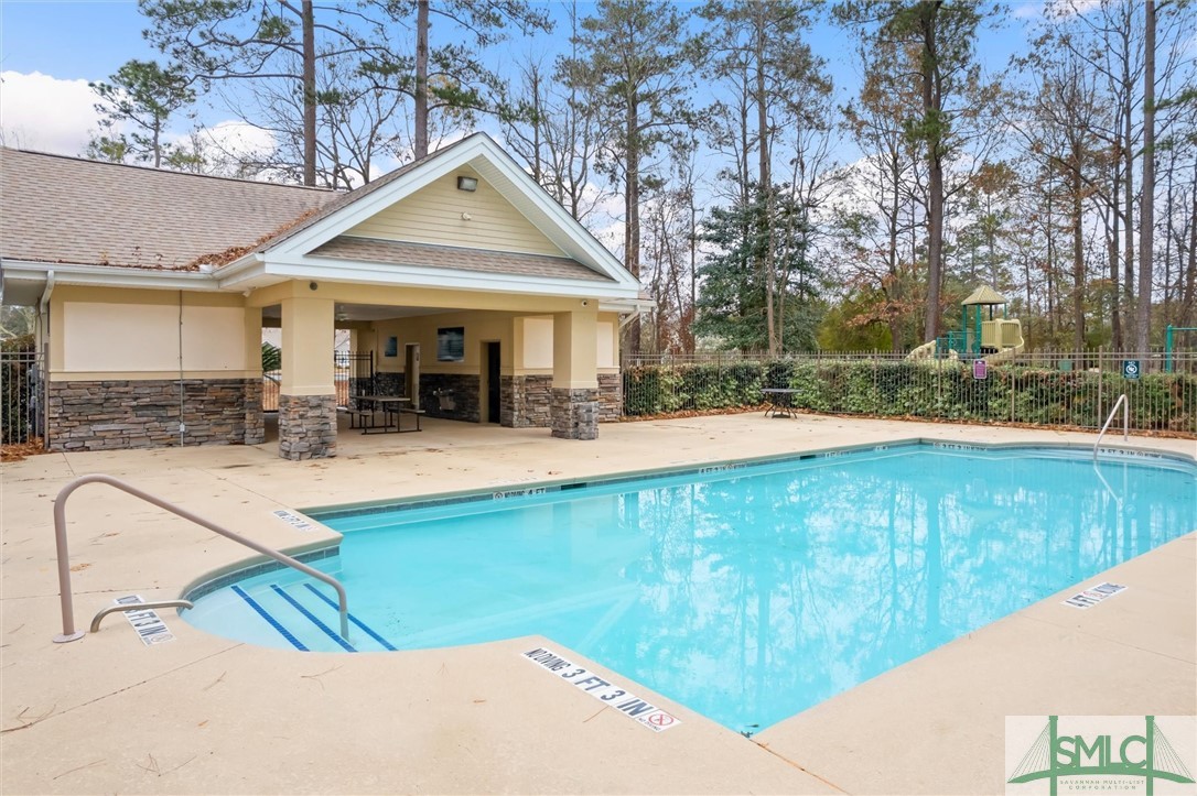 22 Travertine Circle