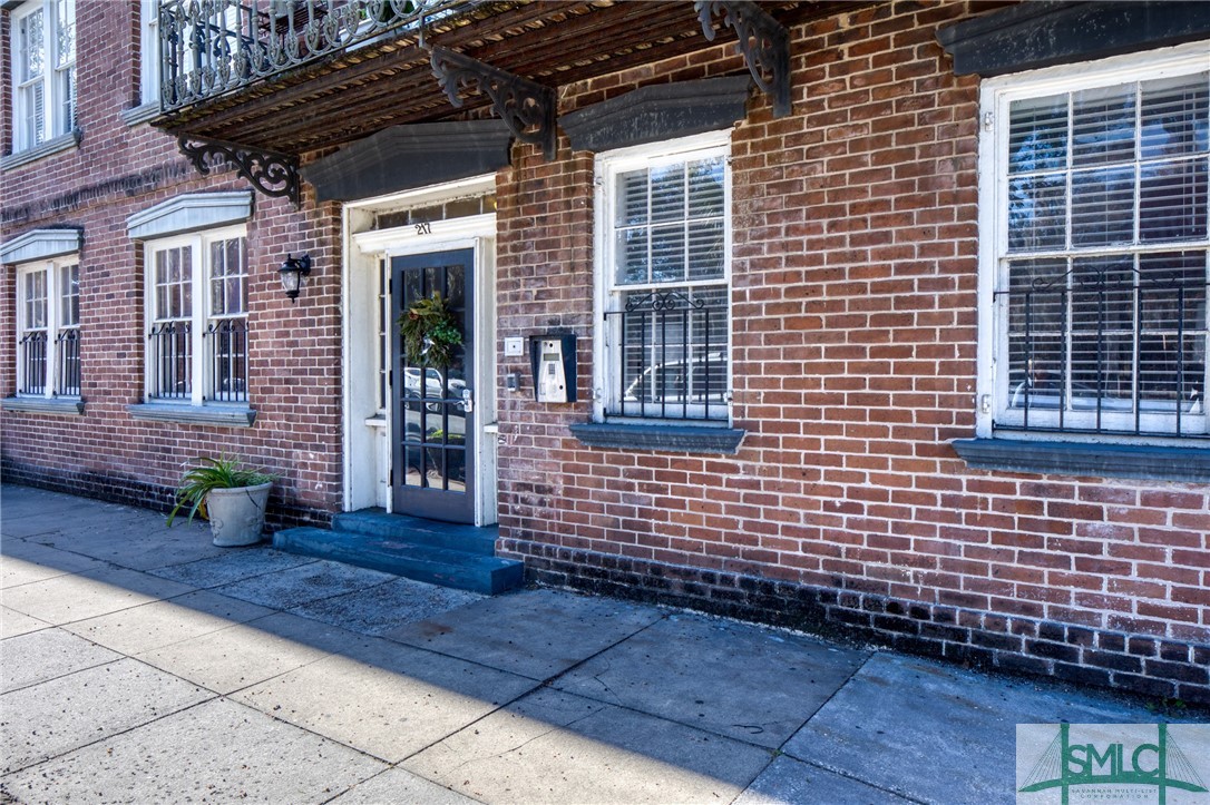 217 Abercorn Street C1