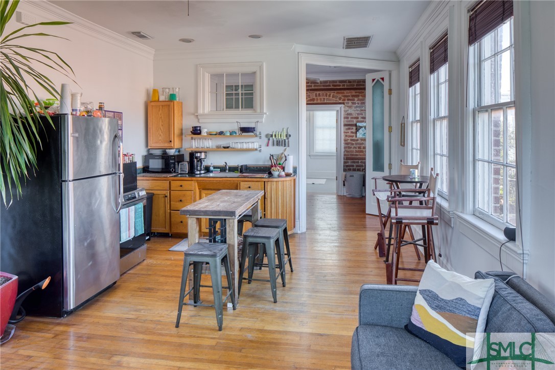 217 Abercorn Street C1