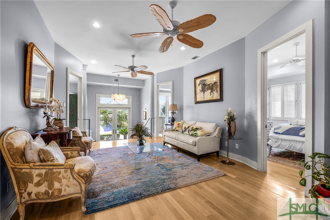 8 18th Street