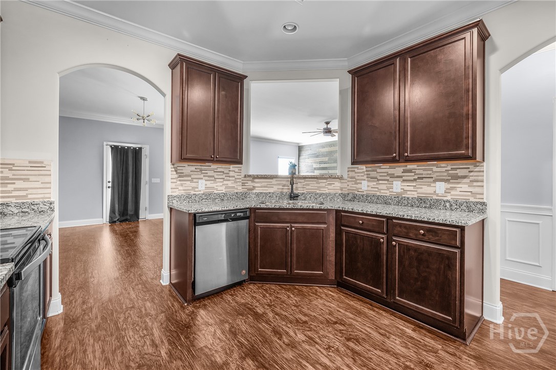 106 Greenbriar Drive