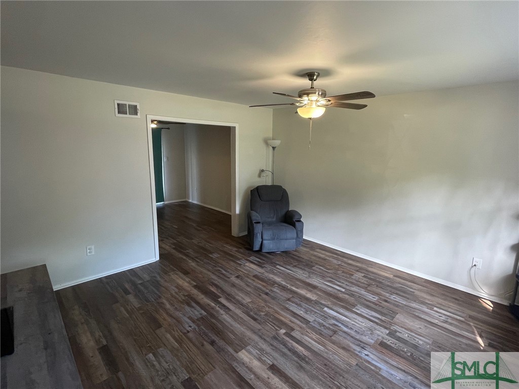 120 Van Nuys Boulevard