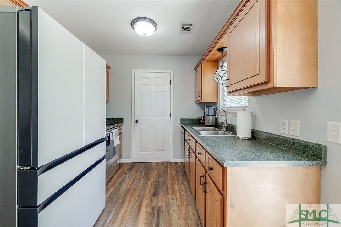 151 Clydesdale Court