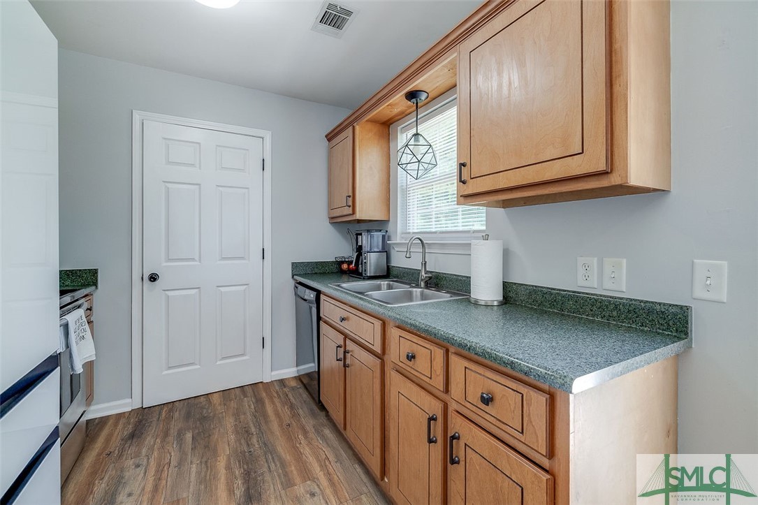 151 Clydesdale Court