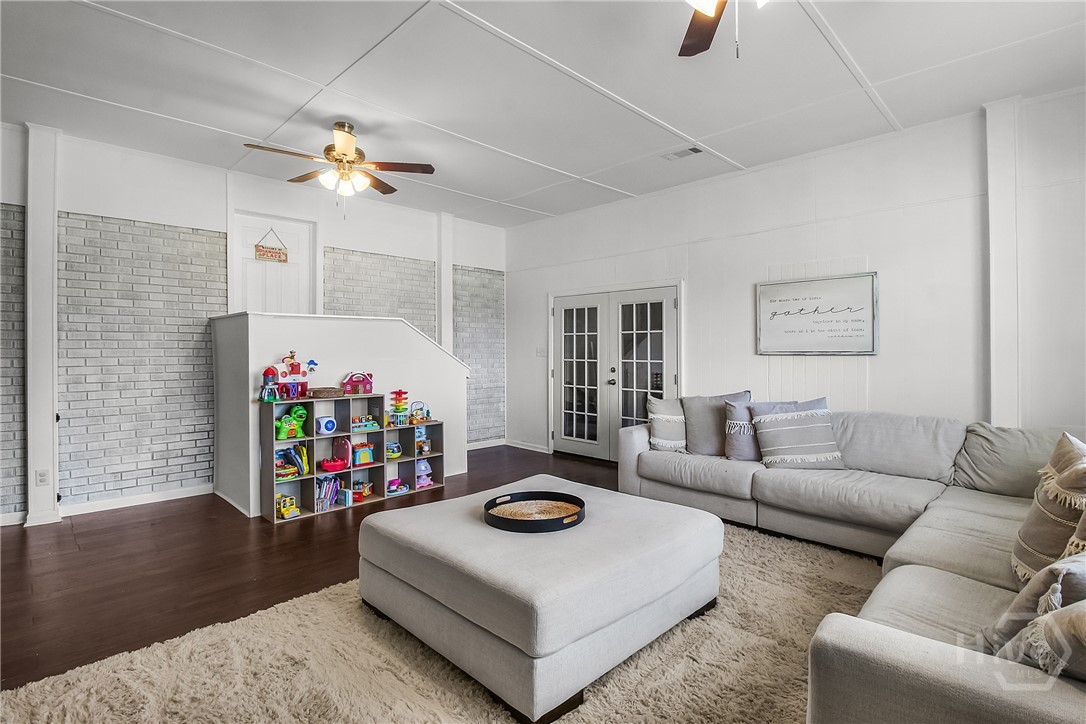 737 TE Glisson Road