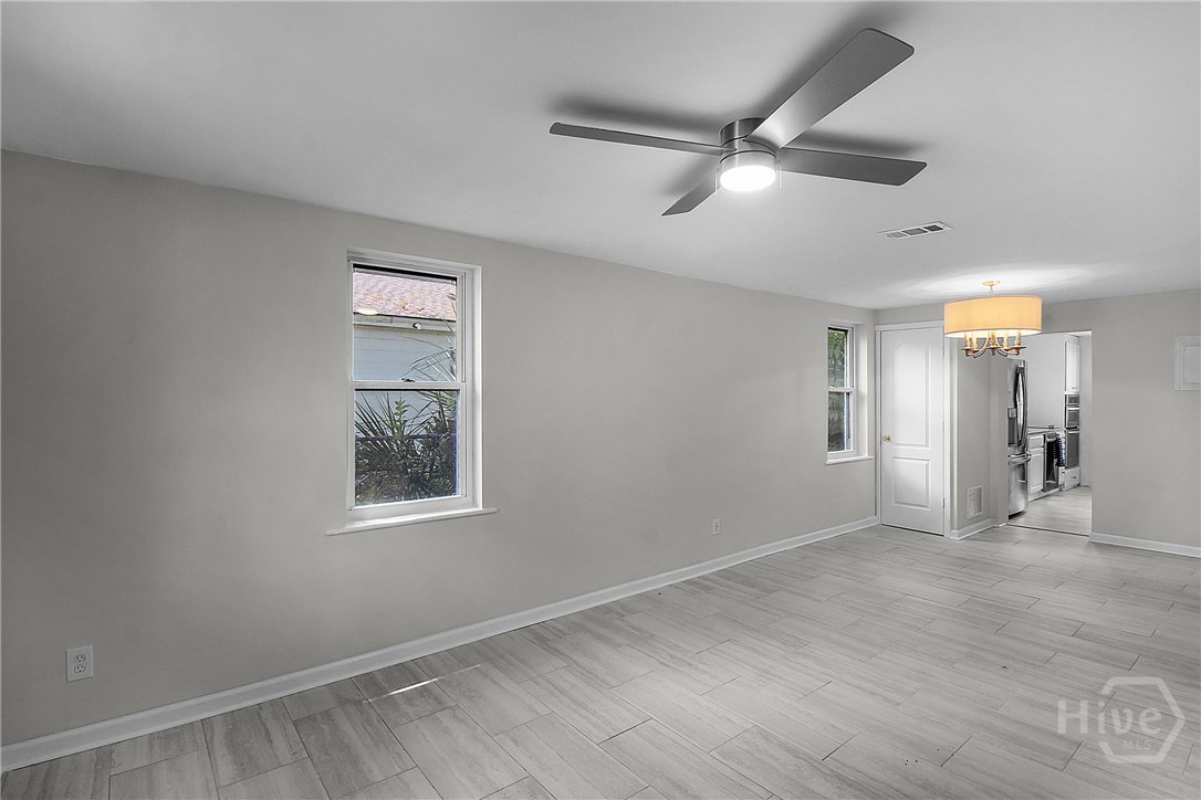 1117 W 41st Street