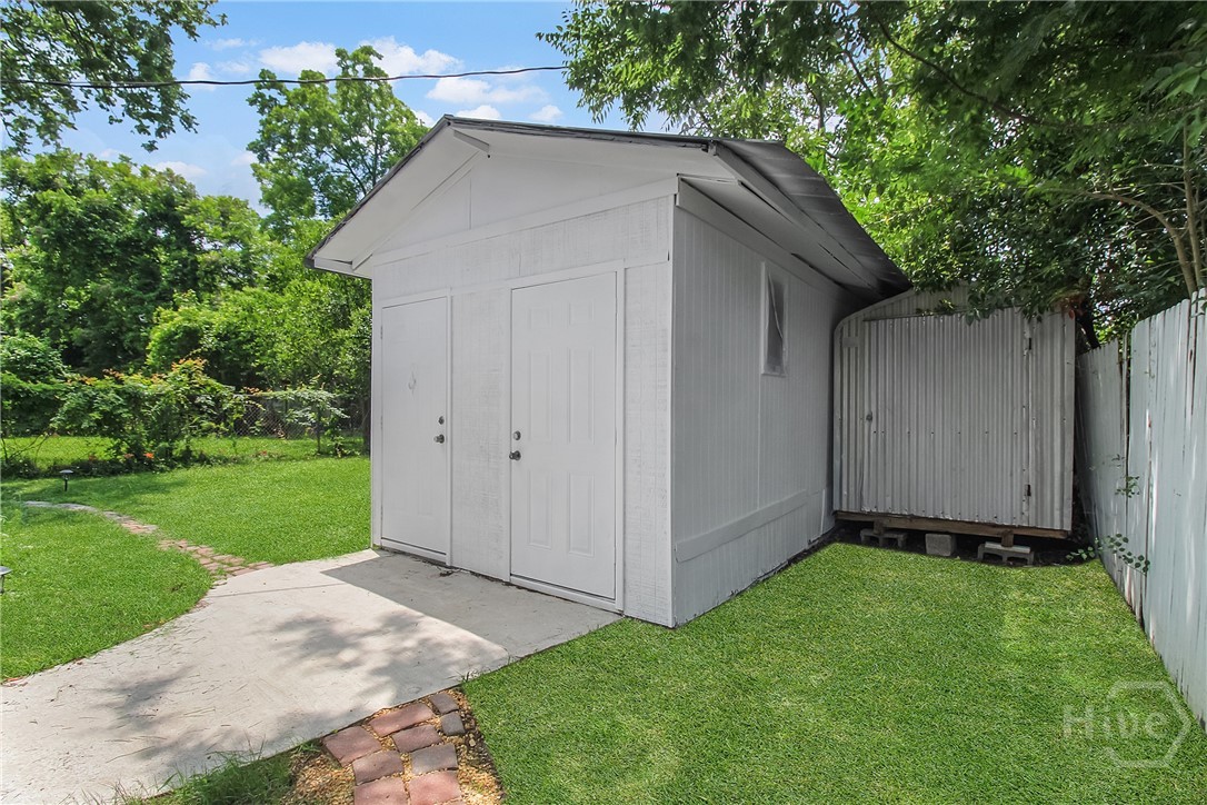 1117 W 41st Street