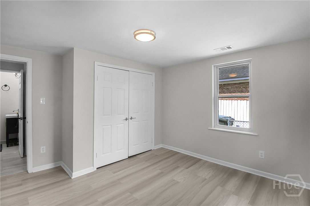 1117 W 41st Street