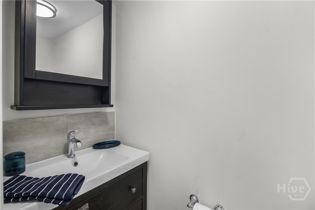 1117 W 41st Street