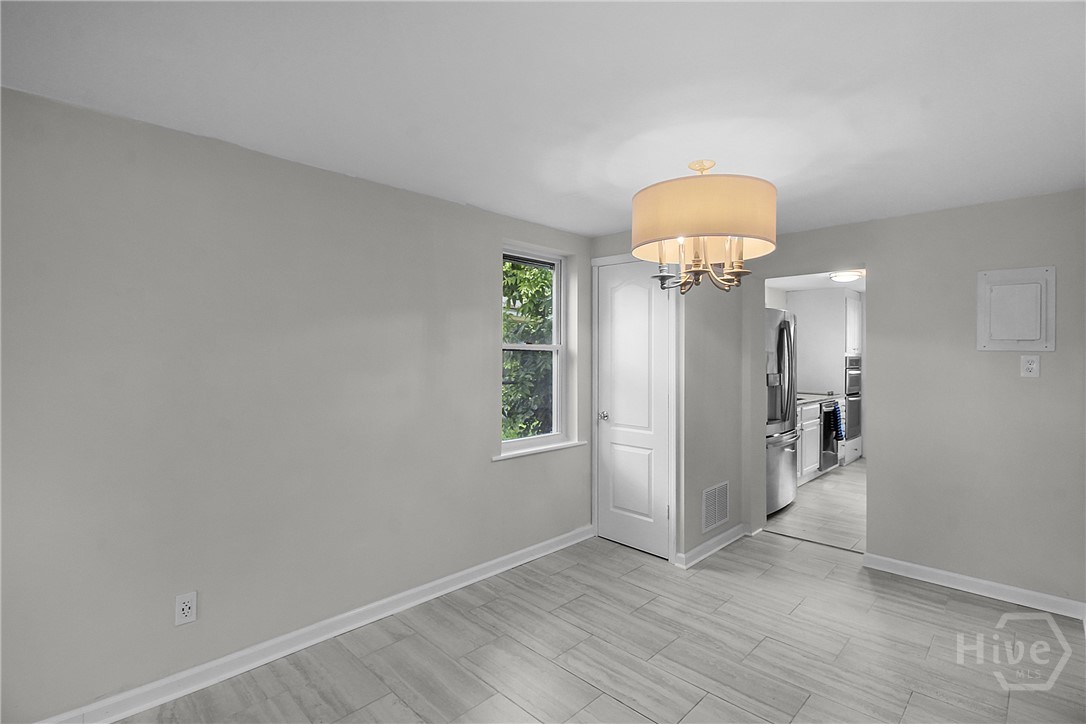 1117 W 41st Street