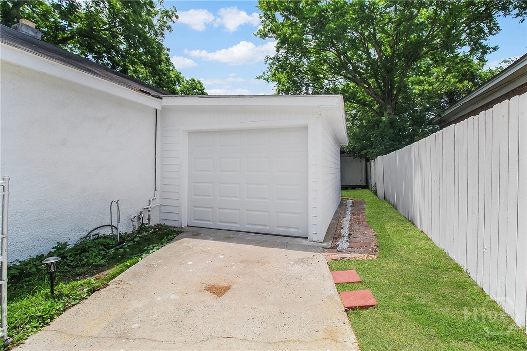 1117 W 41st Street