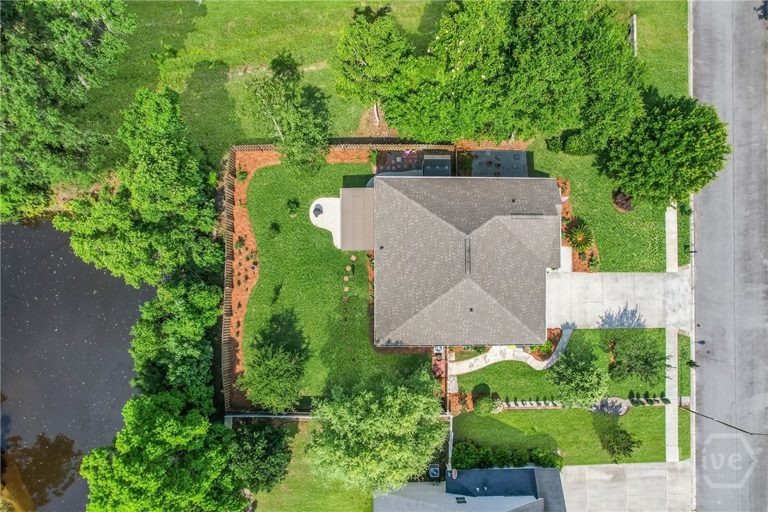 1065 Woodland Drive