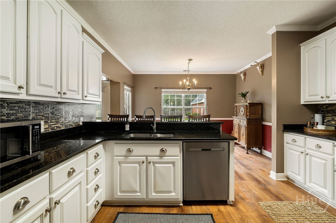 209 Saint James Walk