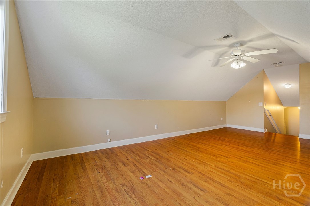 209 Saint James Walk