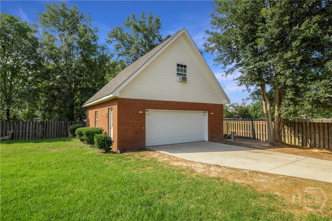 209 Saint James Walk