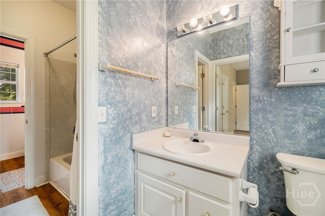 209 Saint James Walk