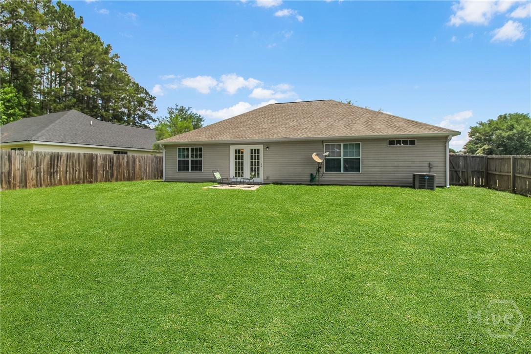 105 W Tisbury Lane