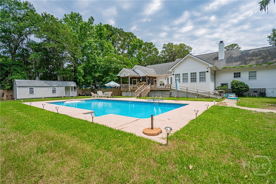 1521 Walthour Road