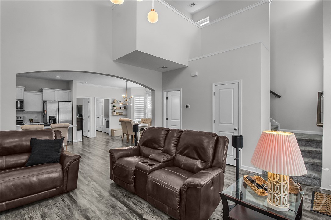11 Dogwood Circle