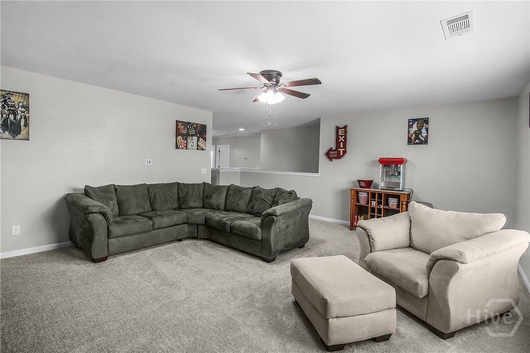 6 Southpark Boulevard