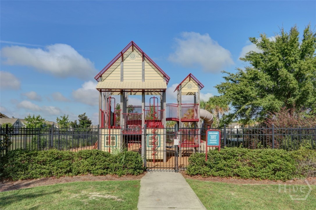 6 Southpark Boulevard