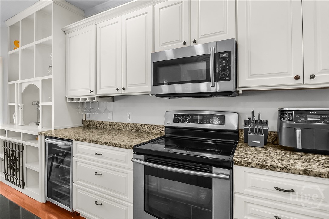 17 Hickory Grove Point