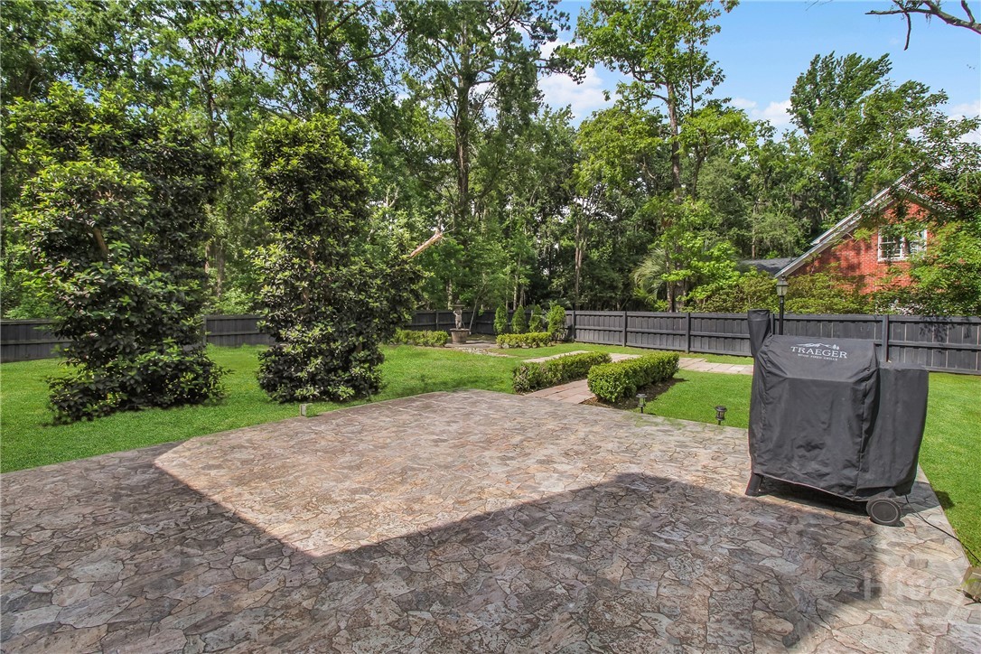 17 Hickory Grove Point