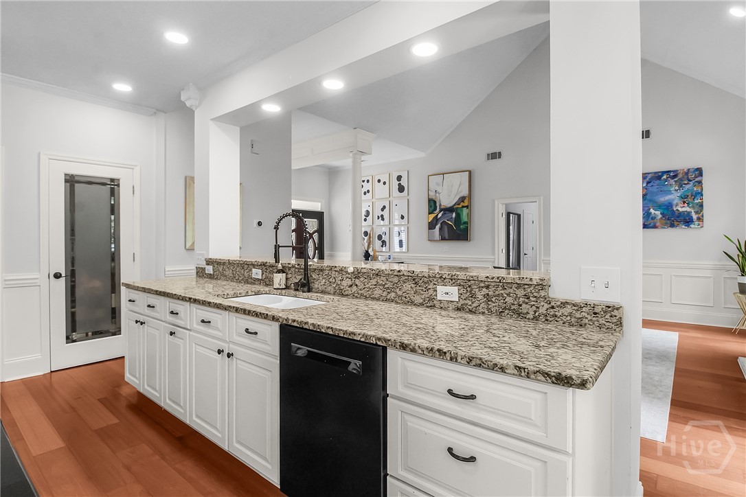 17 Hickory Grove Point