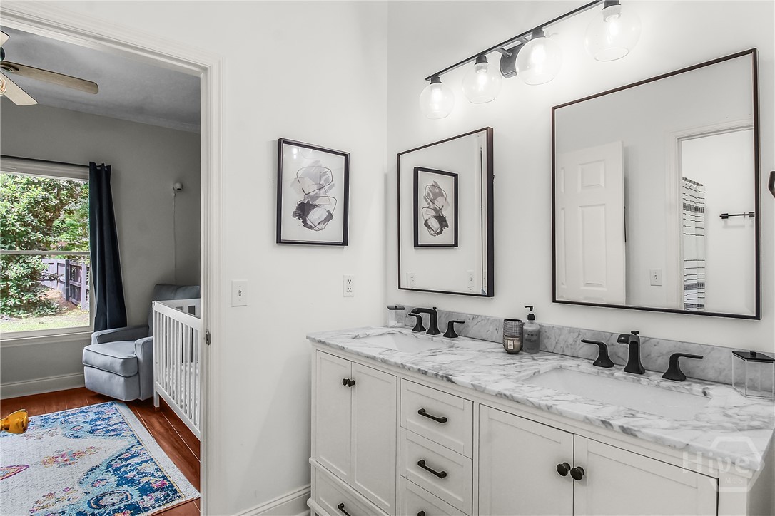 17 Hickory Grove Point