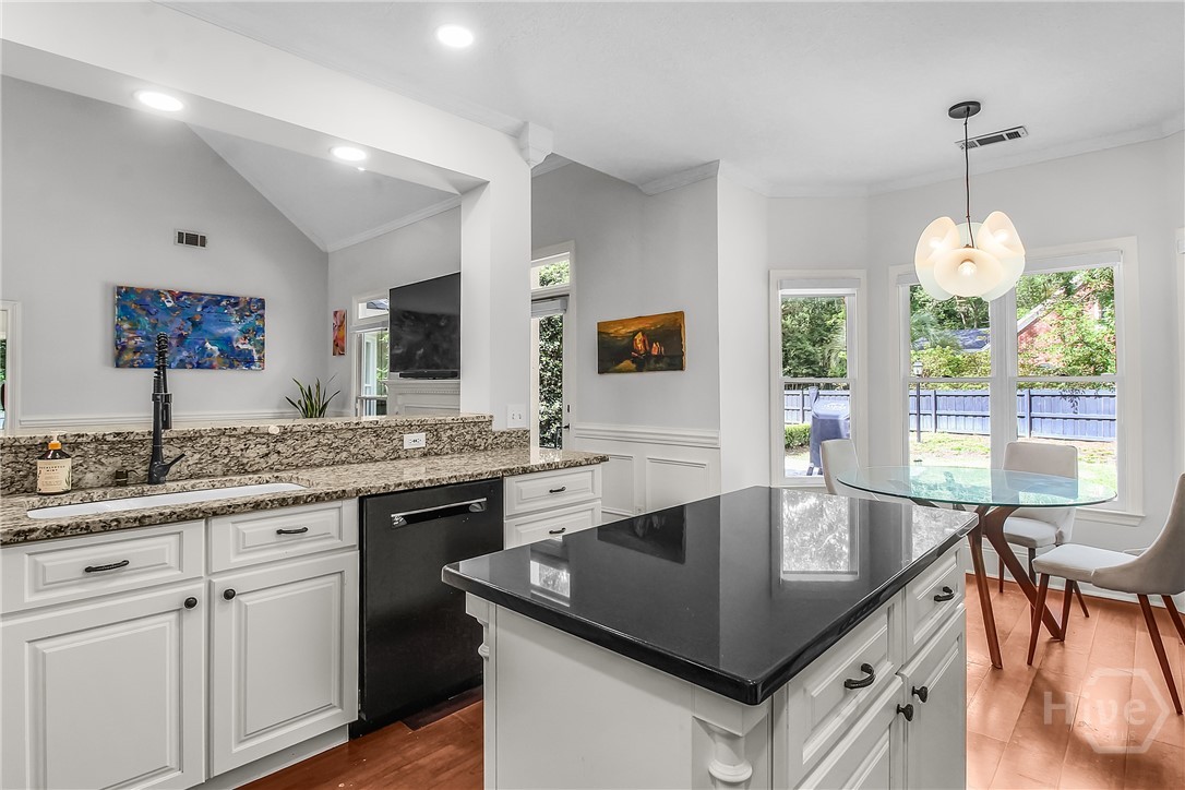 17 Hickory Grove Point