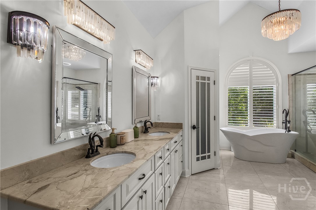 17 Hickory Grove Point