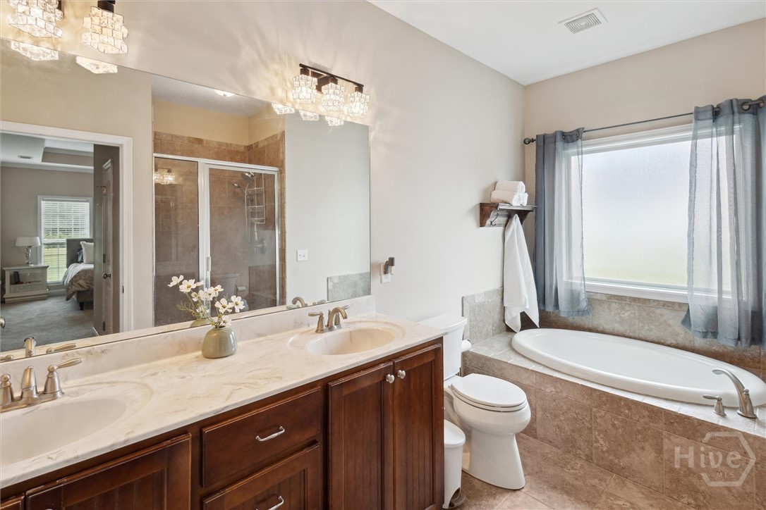 112 Kingsley Drive N