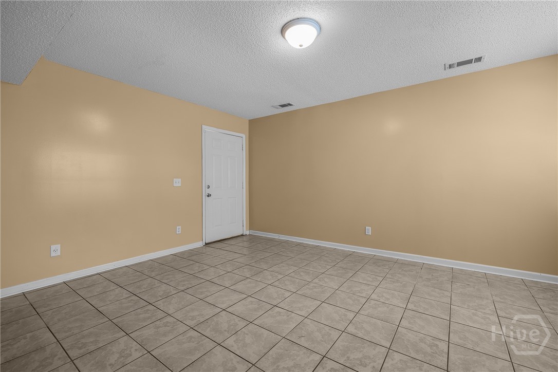 7 Springwater Drive