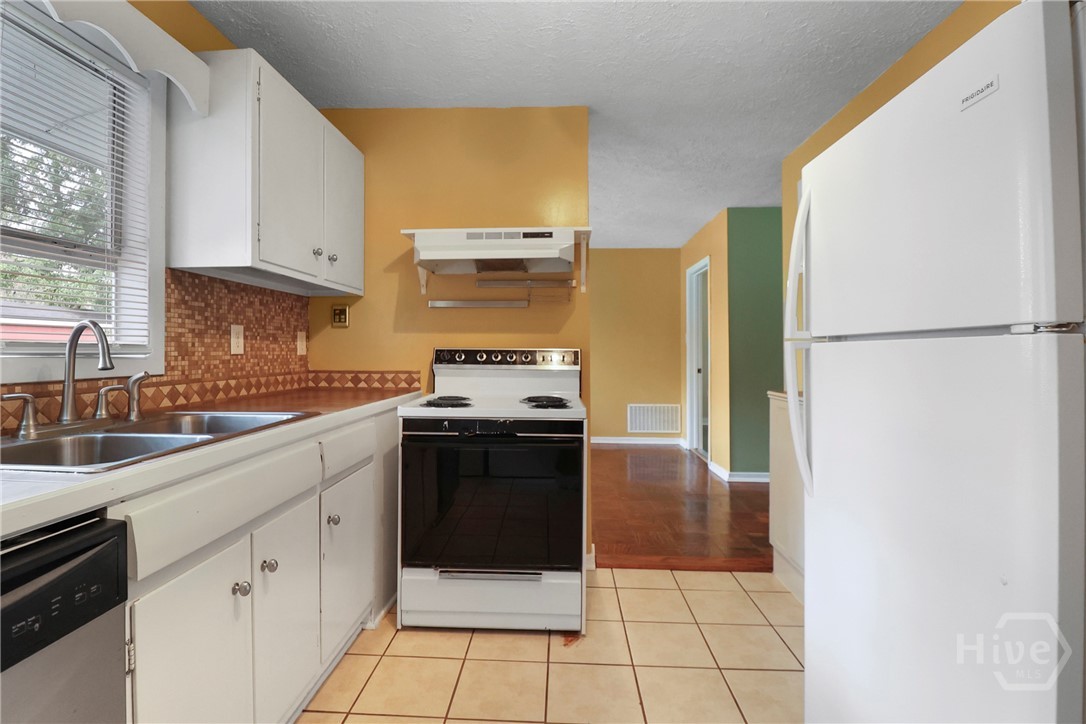 5012 Spartan Drive