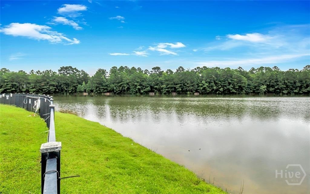 238 Lakepointe Drive
