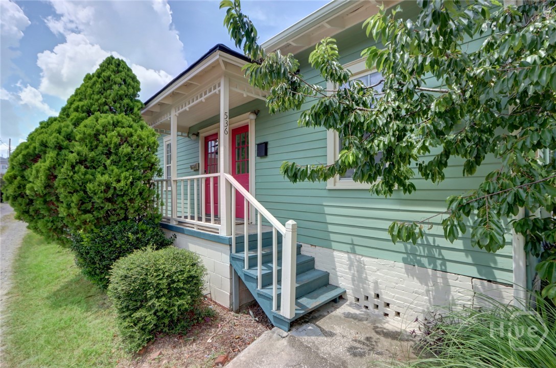 536 E Gordon Lane