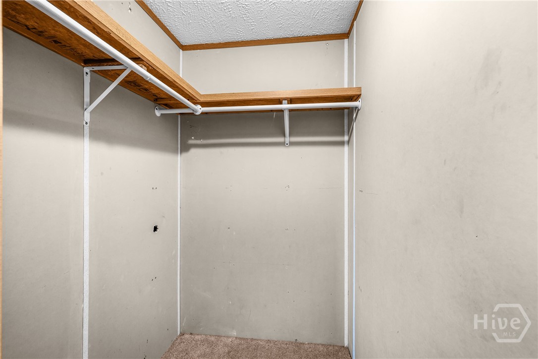 1075 Kolic Helmey Road