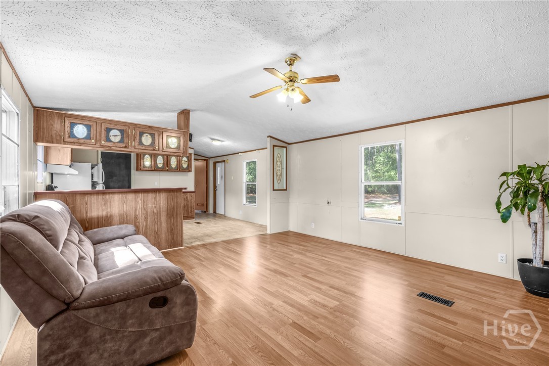 1075 Kolic Helmey Road