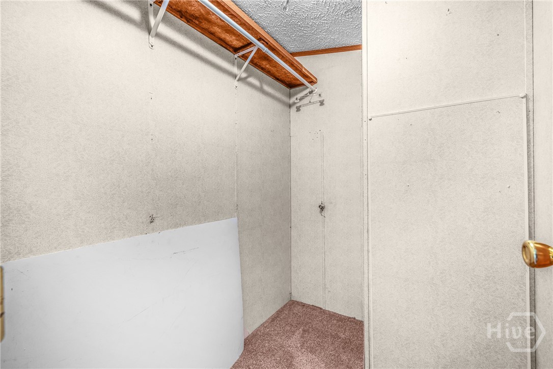 1075 Kolic Helmey Road