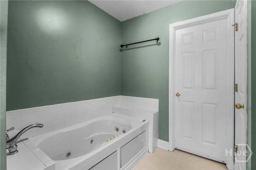 1713 Muirfield Drive