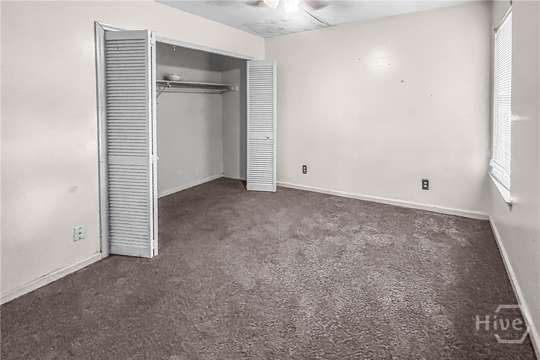 120 W Quail Forest Court