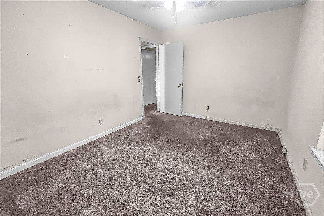 120 W Quail Forest Court