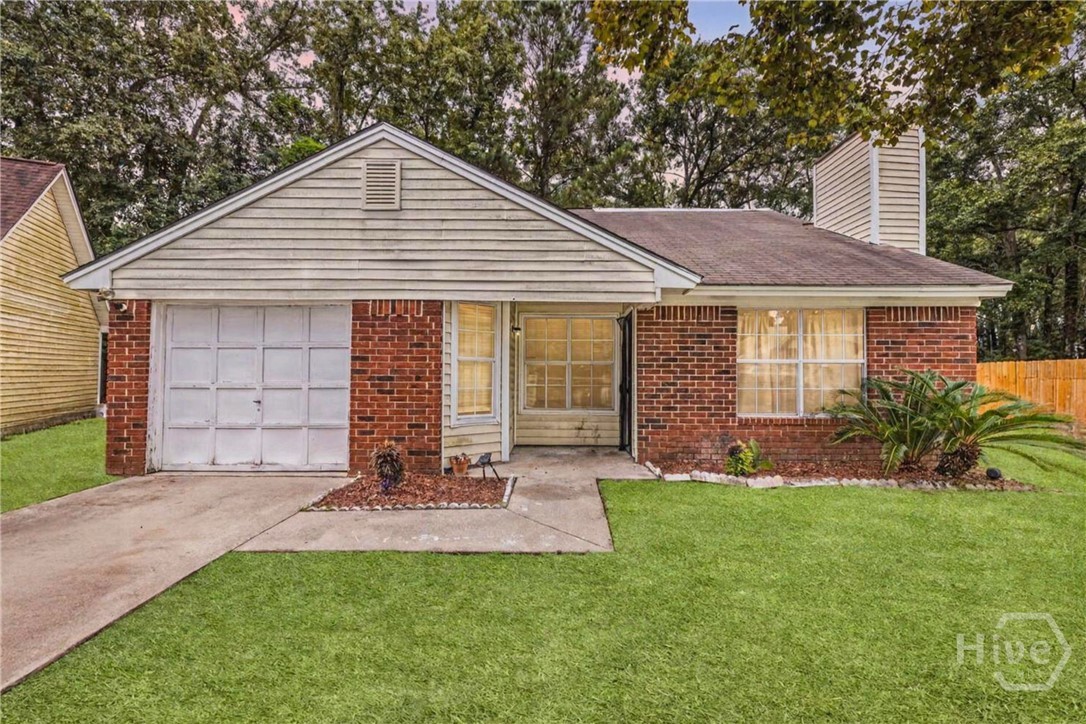 120 W Quail Forest Court