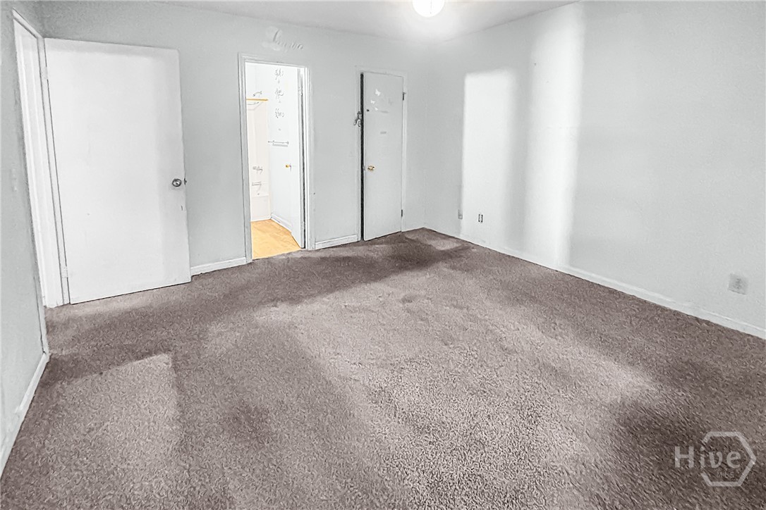 120 W Quail Forest Court